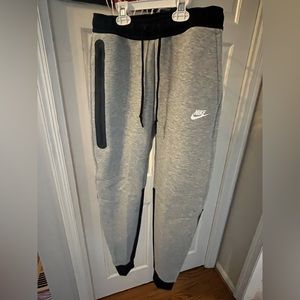 Nike Sportswear Tech Fleece